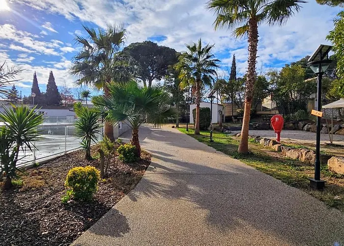 Mobil 4 Pers Ombrage Climatise Marvilla Parc *